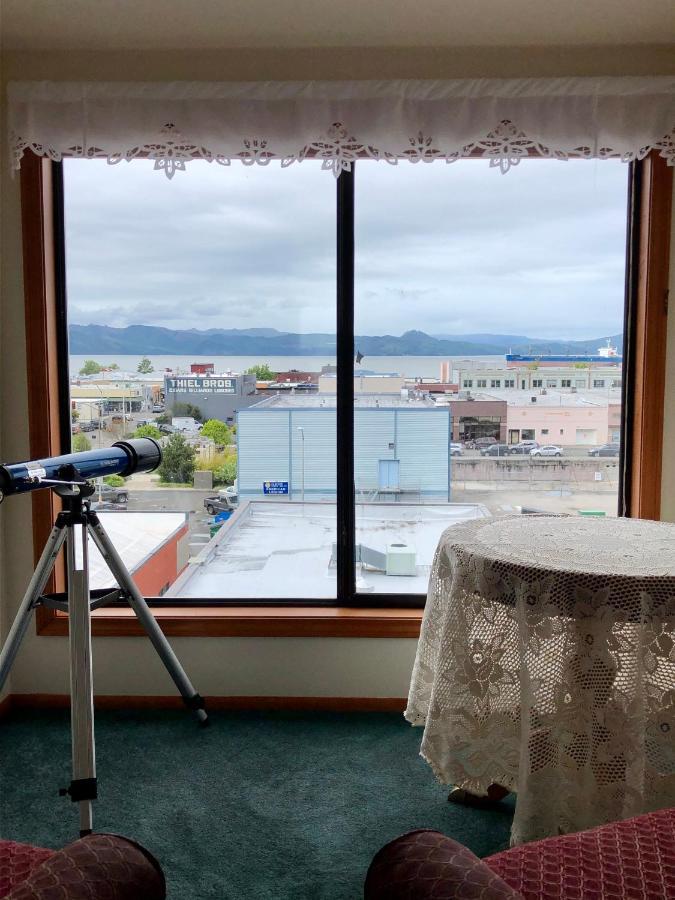 Near The Pier Hotel Астория Екстериор снимка